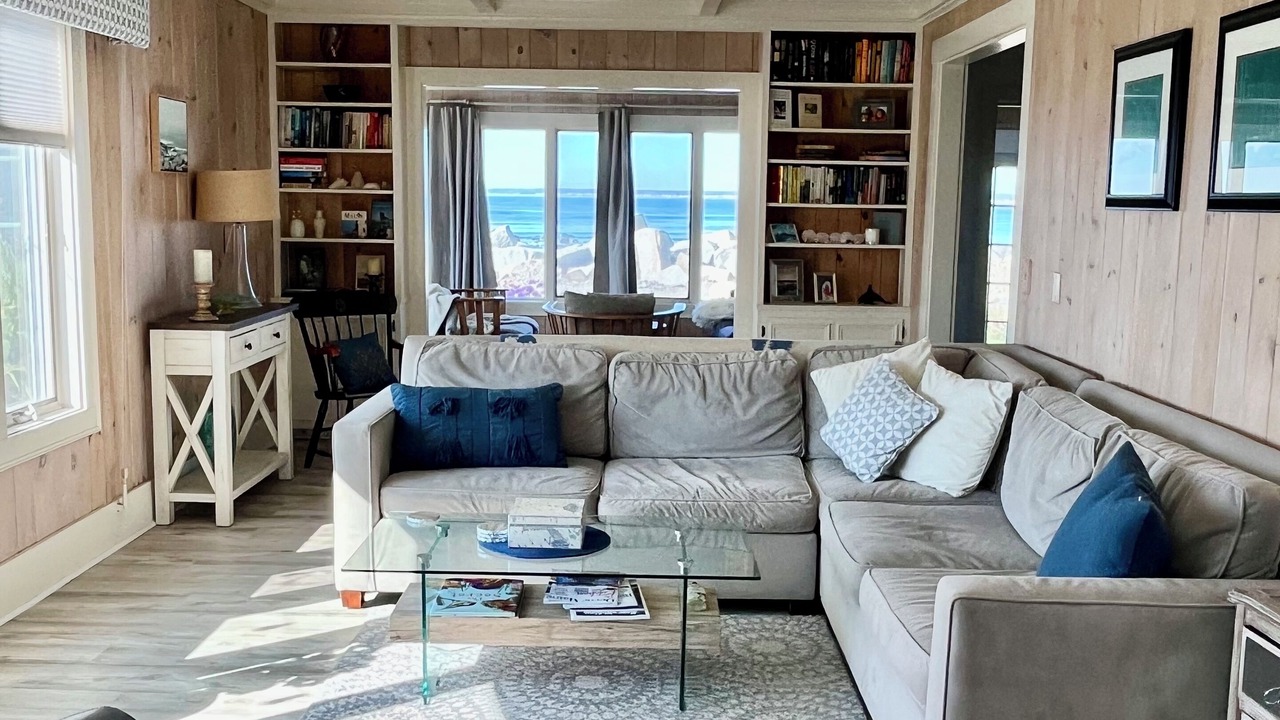 Photo of Livingroom in Kennebunk