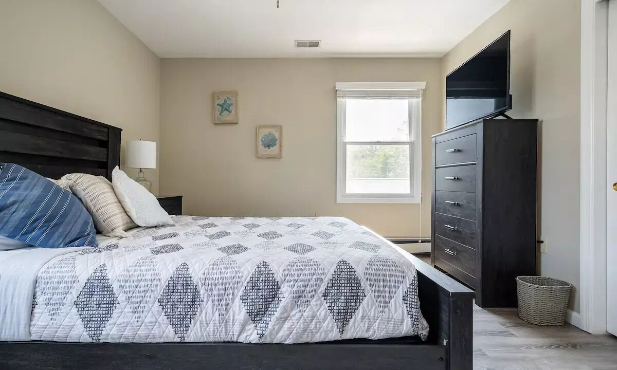 Photo of Bedroom in Waretown