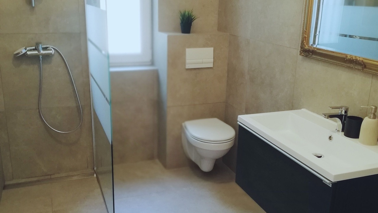 Photo of Bathroom in Kolan