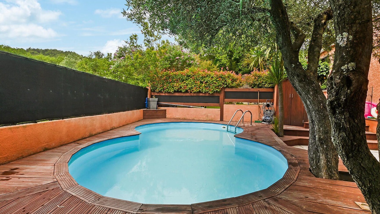 Photo of Outdoor in Saint-Genies-de-Comolas