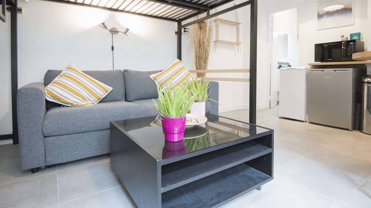 Photo of Livingroom in 18th Arrondissement