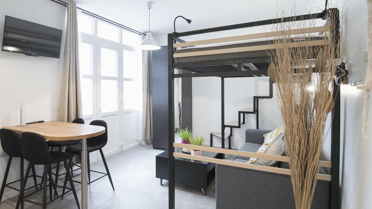 Photo of Livingroom in 18th Arrondissement