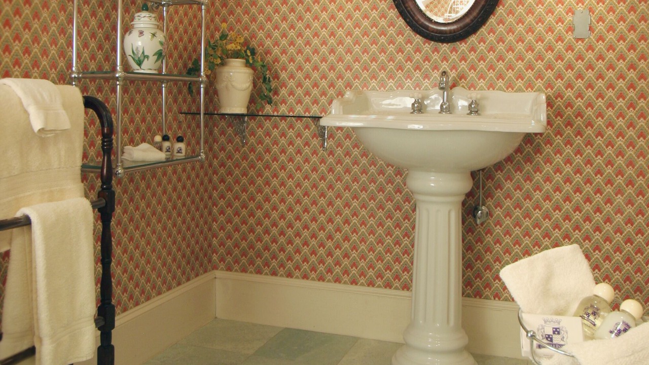 Photo of Bathroom in Arsenal