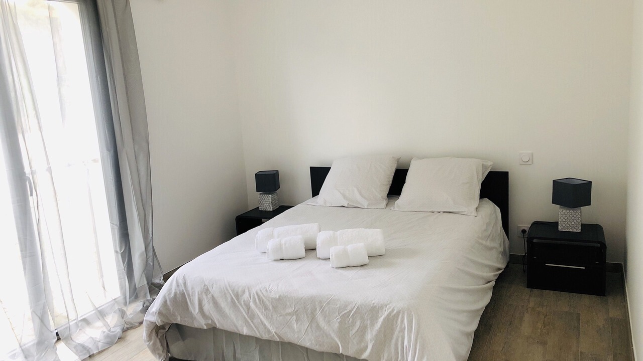Photo of Bedroom in Aleria