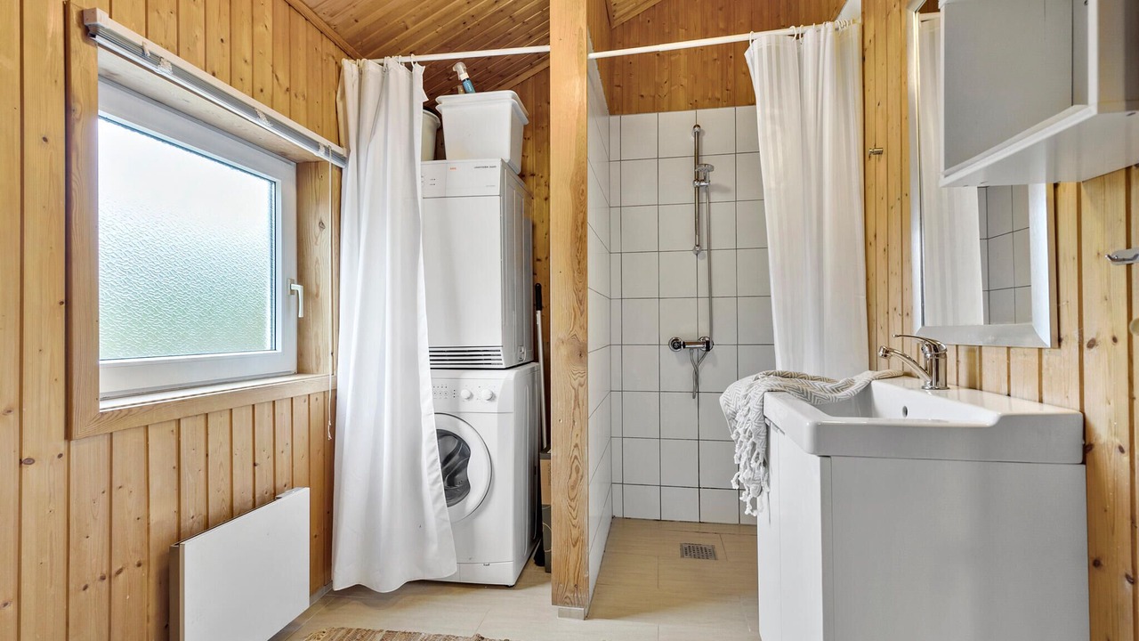 Photo of Bathroom in Lyngsbæk Strand