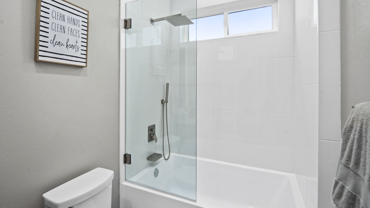 Photo of Bedroom in Highland Lake Estates