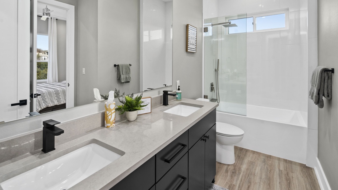 Photo of Bedroom in Highland Lake Estates