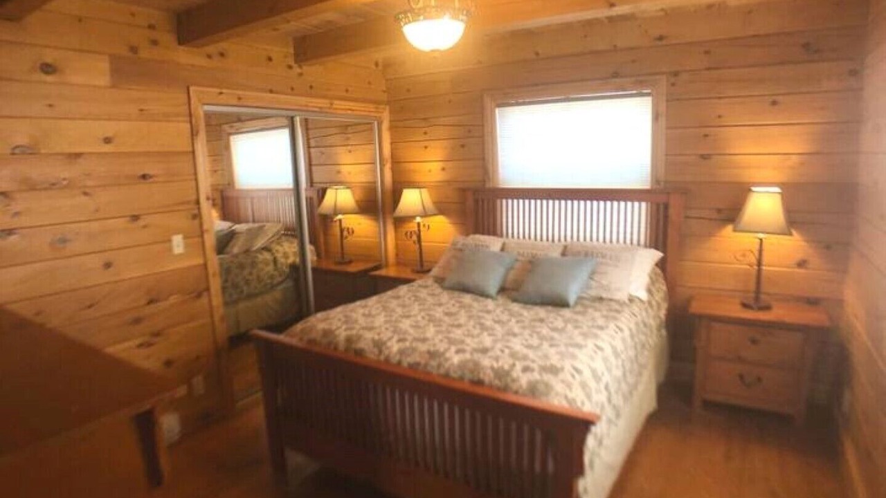Photo of Bedroom in Silt