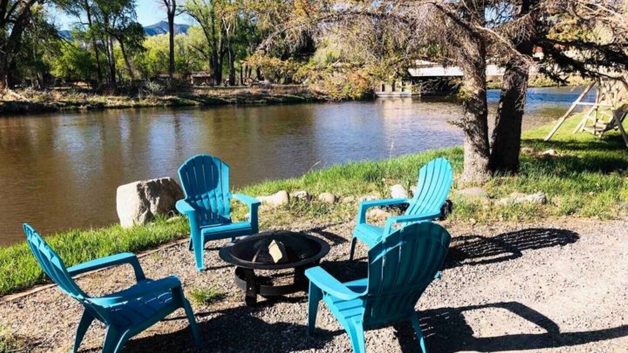Photo of Outdoor in Silt