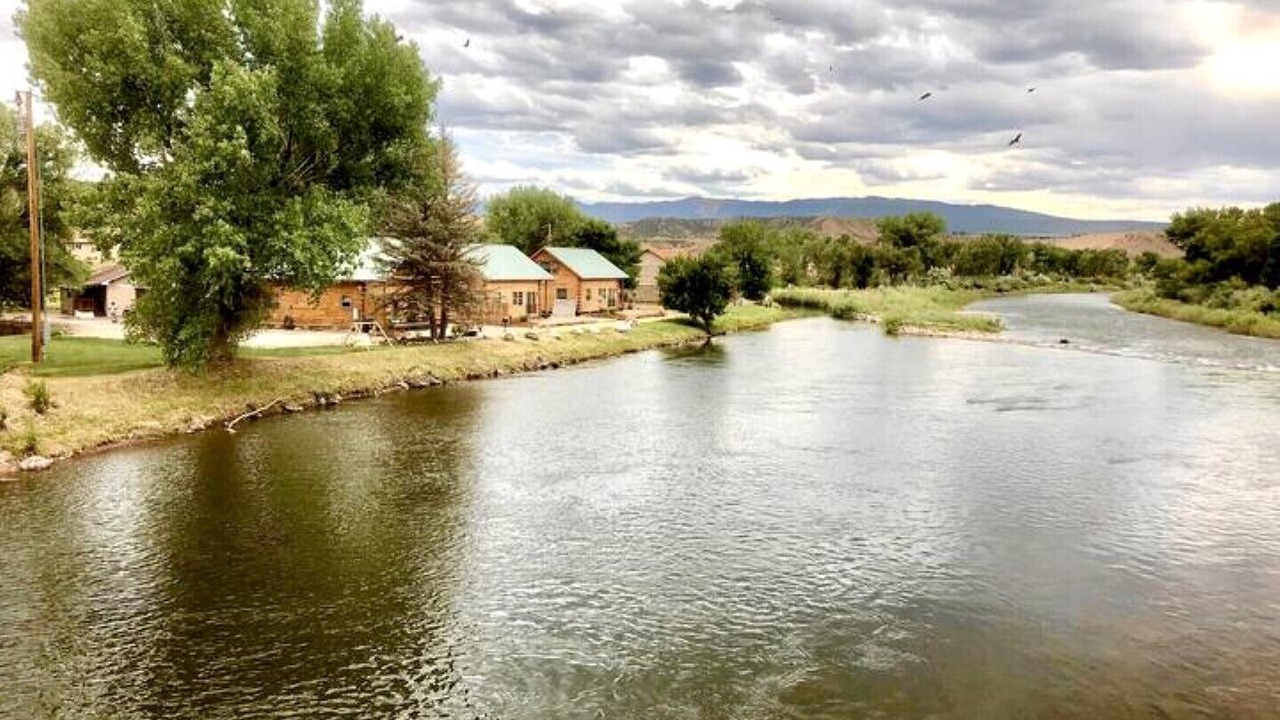 Photo of Outdoor in Silt