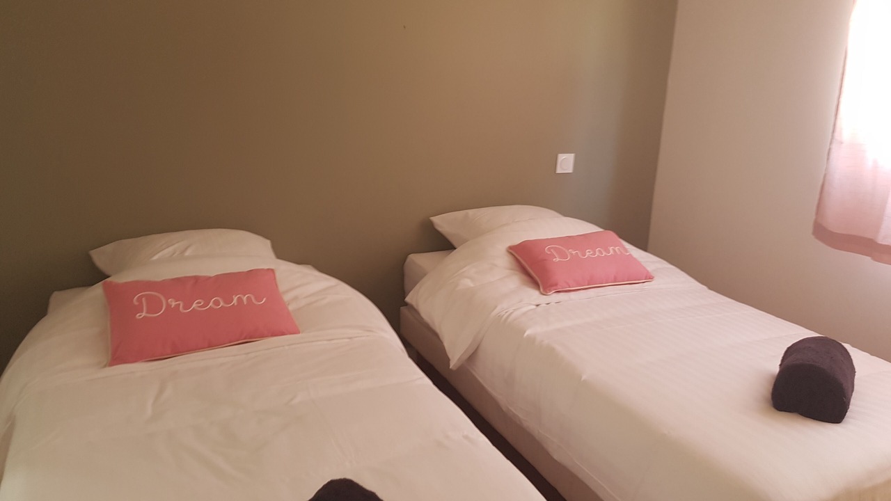 Photo of Bedroom in Neac
