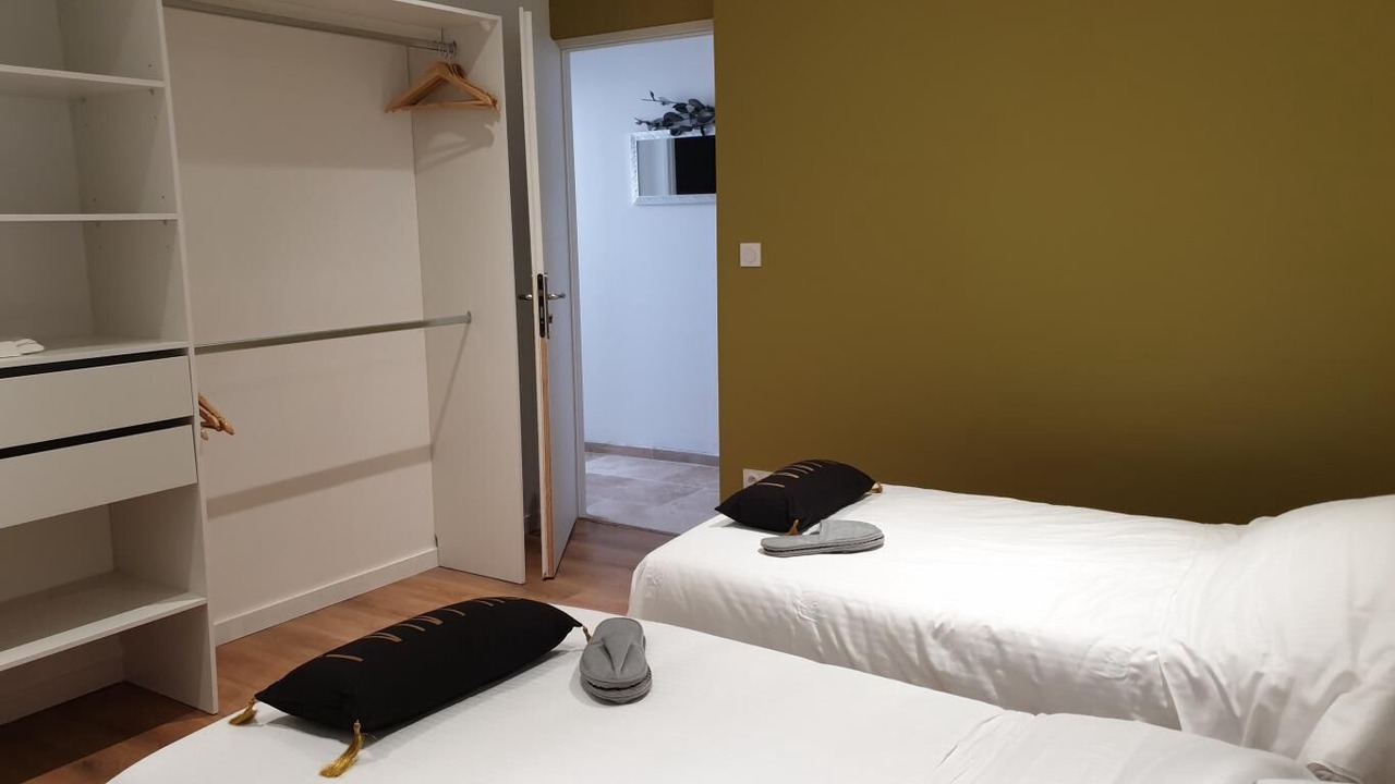 Photo of Bedroom in Neac