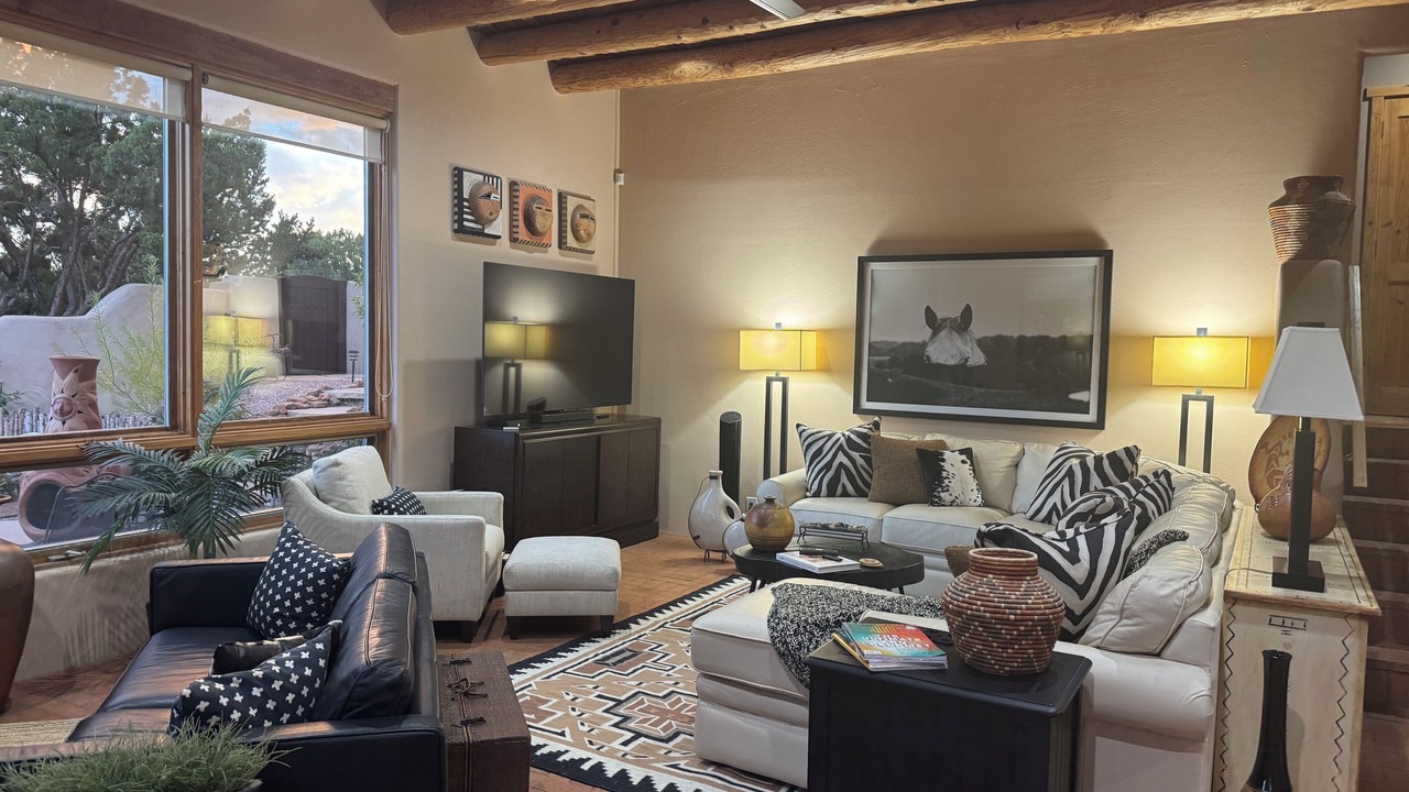 Photo of Livingroom in Placitas