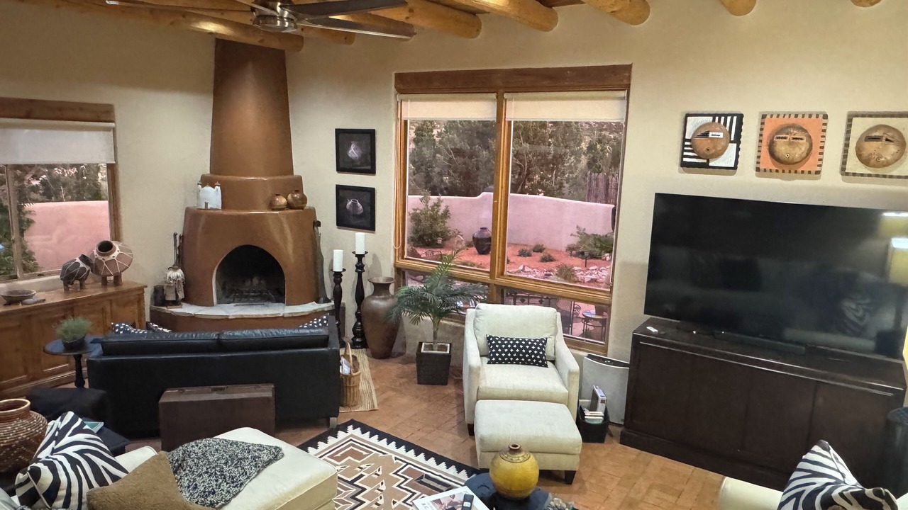 Photo of Livingroom in Placitas