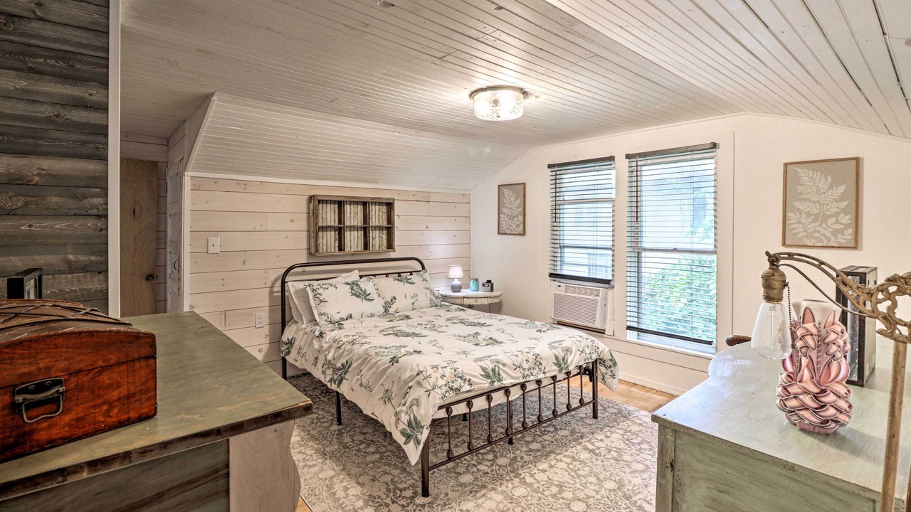 Photo of Bedroom in Cotter