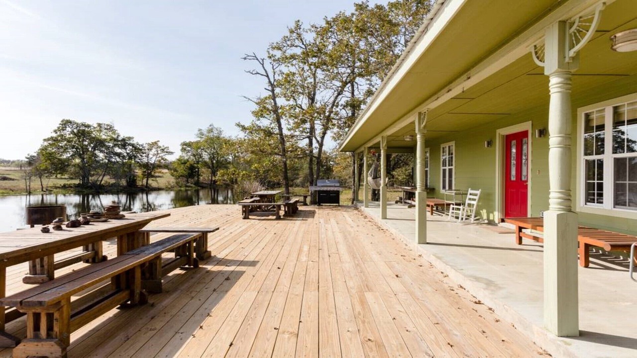 Photo of Outdoor in Lockhart