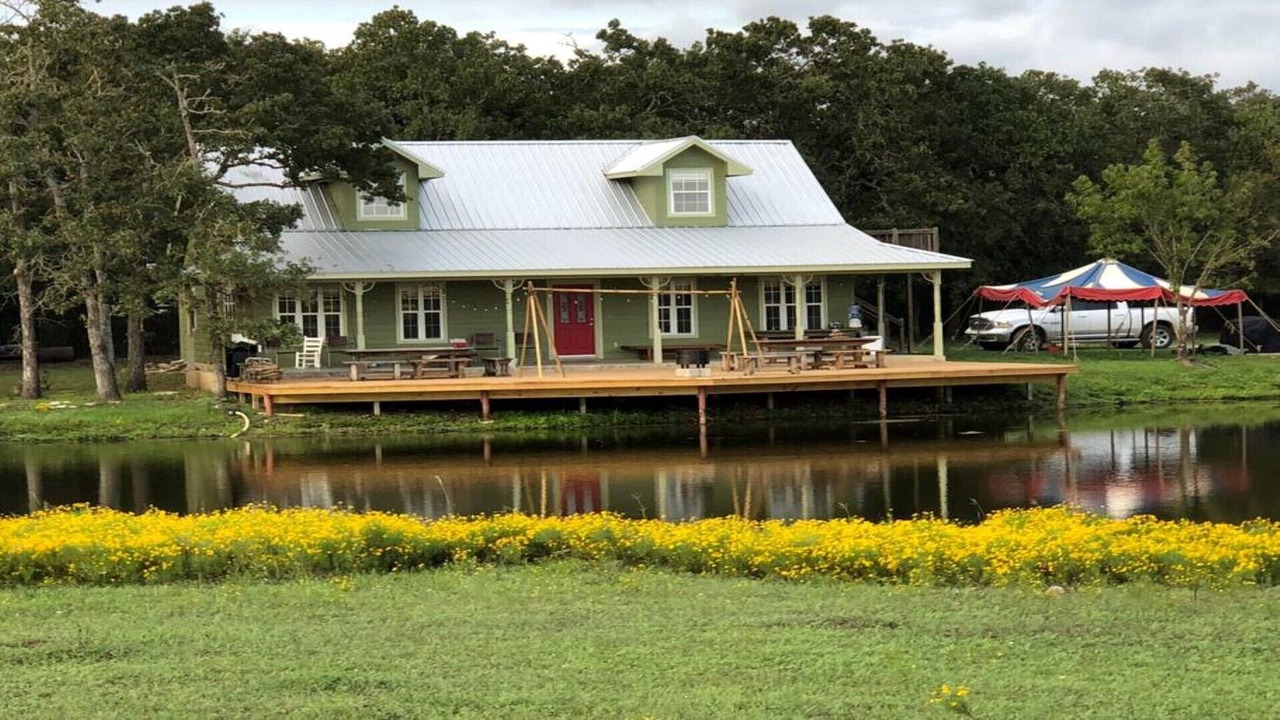 Photo of Outdoor in Lockhart
