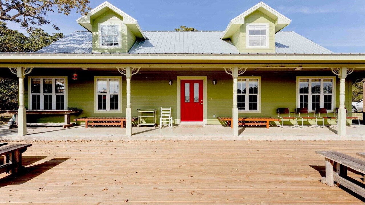 Photo of Outdoor in Lockhart