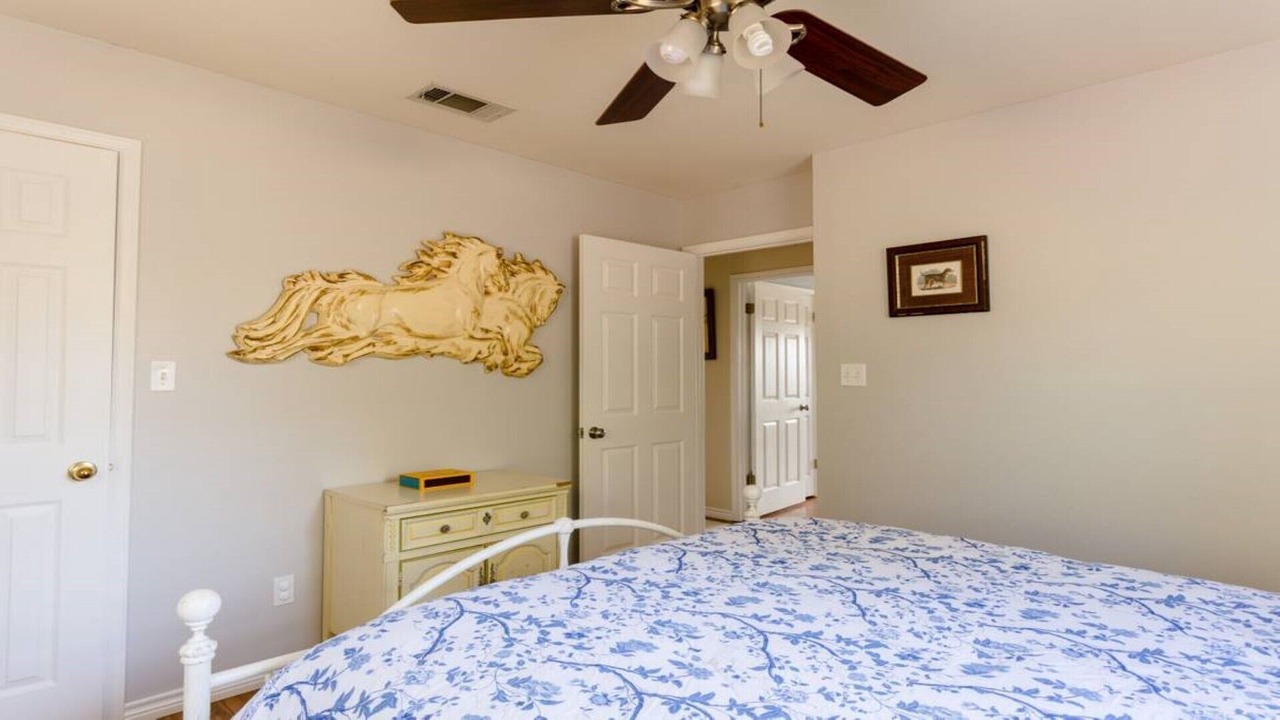 Photo of Bedroom in Lockhart
