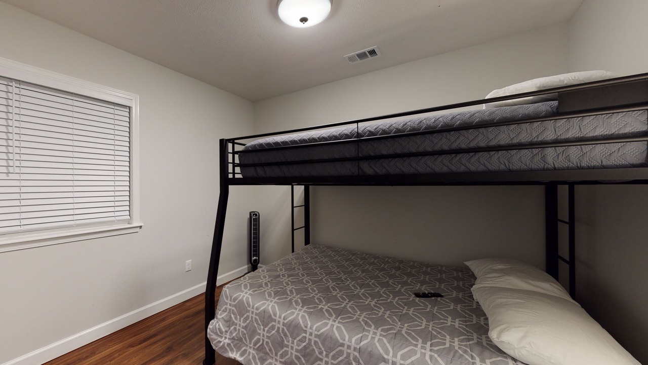Photo of Bedroom in Flippin