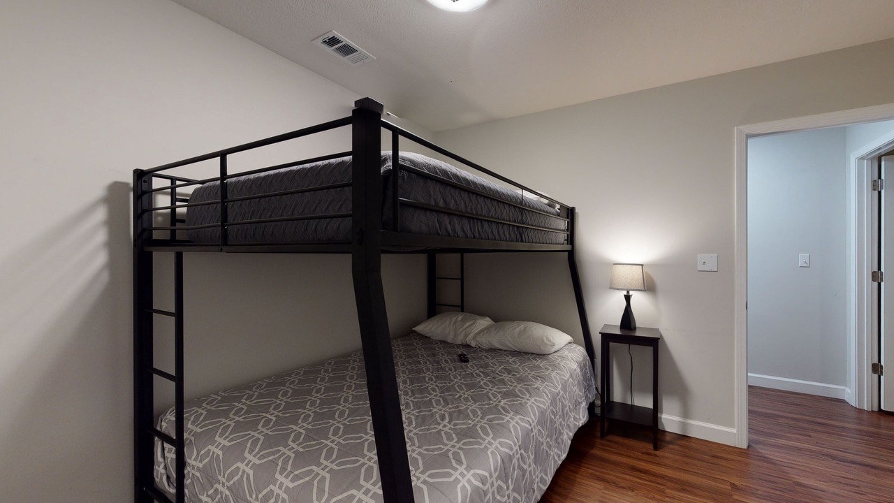 Photo of Bedroom in Flippin