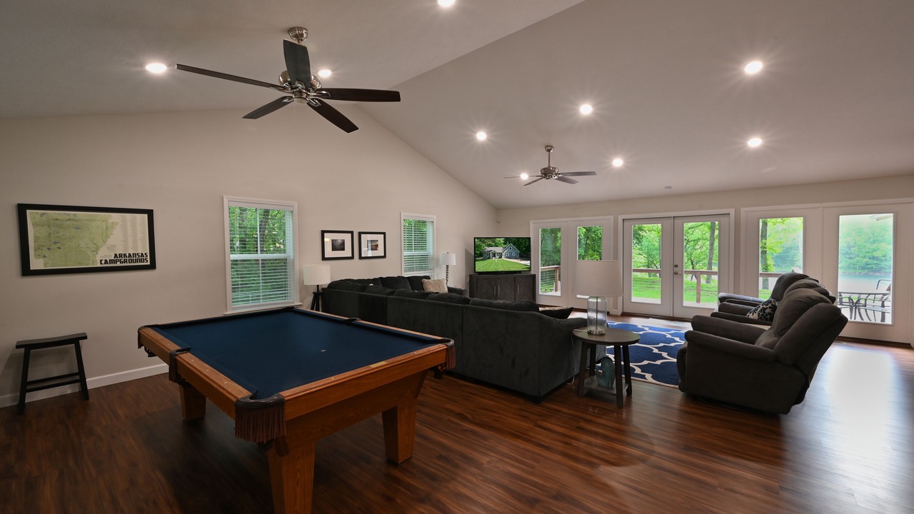 Photo of Livingroom in Flippin