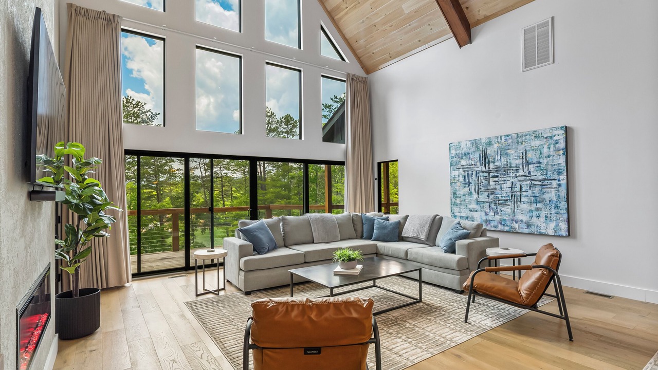 Photo of Livingroom in Nebo