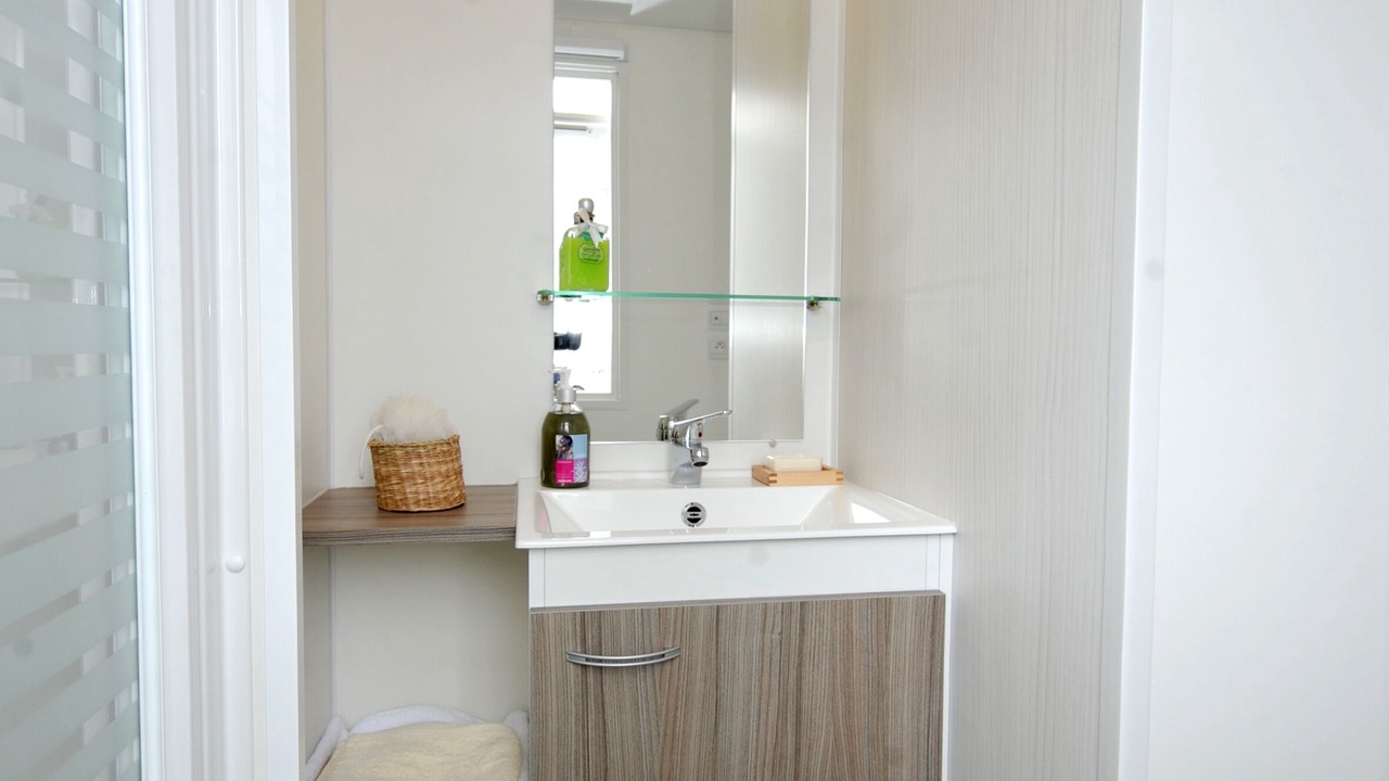 Photo of Bathroom in Les Moutiers-en-Retz