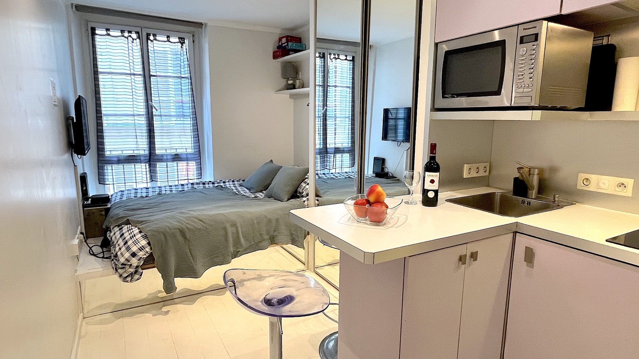 Photo of Bedroom in 6th Arrondissement