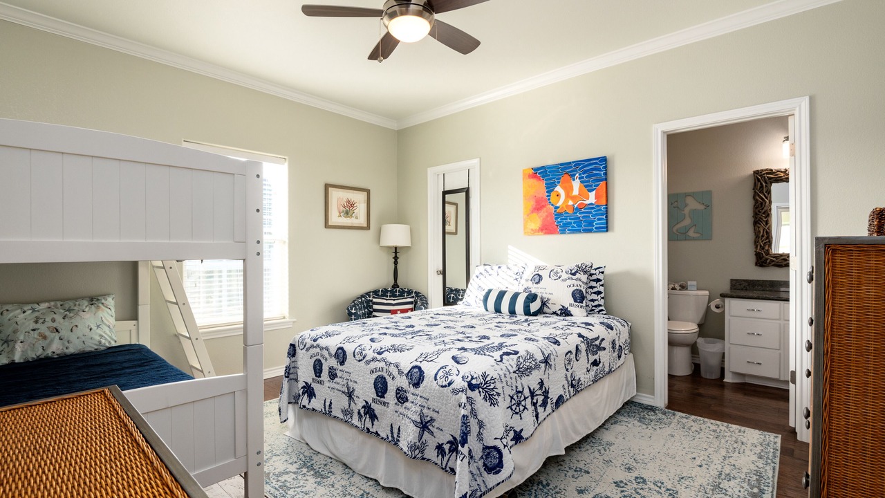 Photo of Bedroom in Port Bolivar