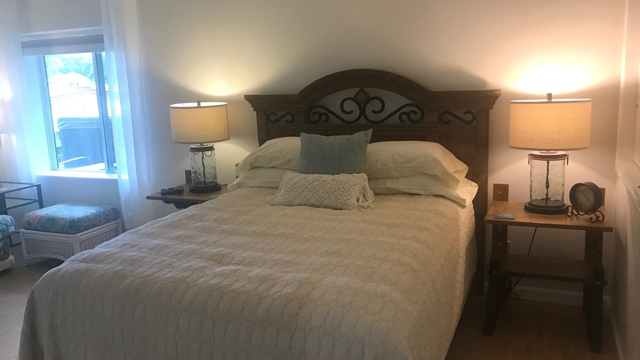 Photo of Bedroom in Sunrise Beach