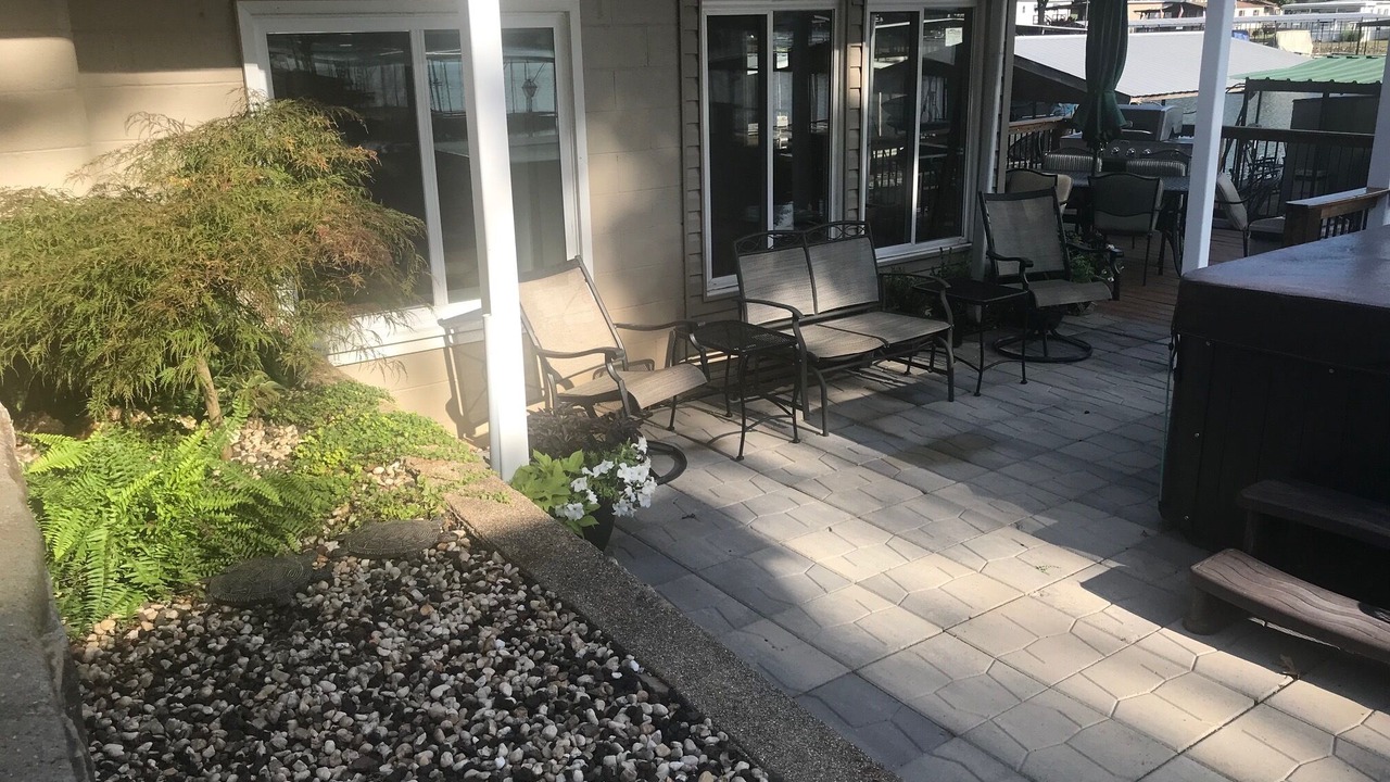 Photo of Patio Balcony in Sunrise Beach