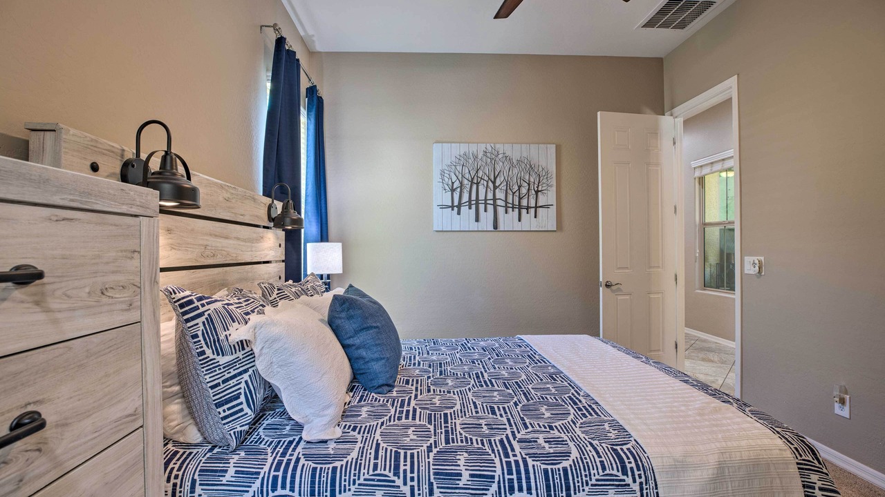 Photo of Bedroom in Palm Valley