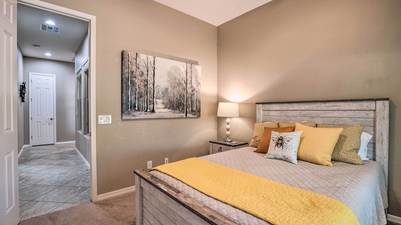 Photo of Bedroom in Palm Valley