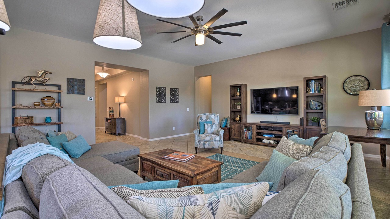 Photo of Livingroom in Palm Valley