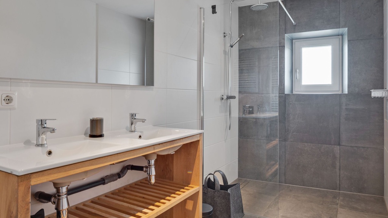 Photo of Bathroom in Rouzede