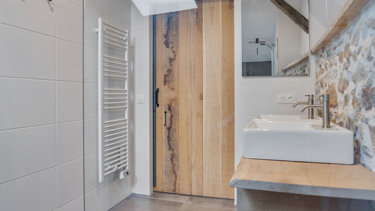 Photo of Bathroom in Rouzede