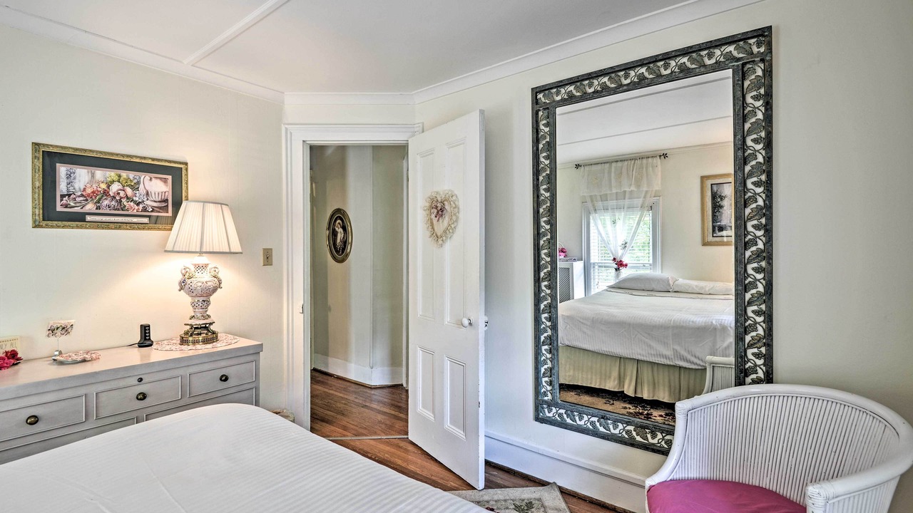 Photo of Bedroom in Hammondsport