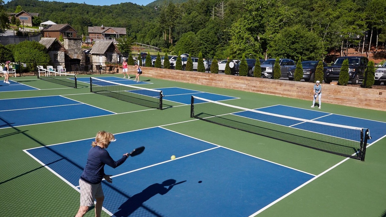 Photo of Others in Lake Toxaway
