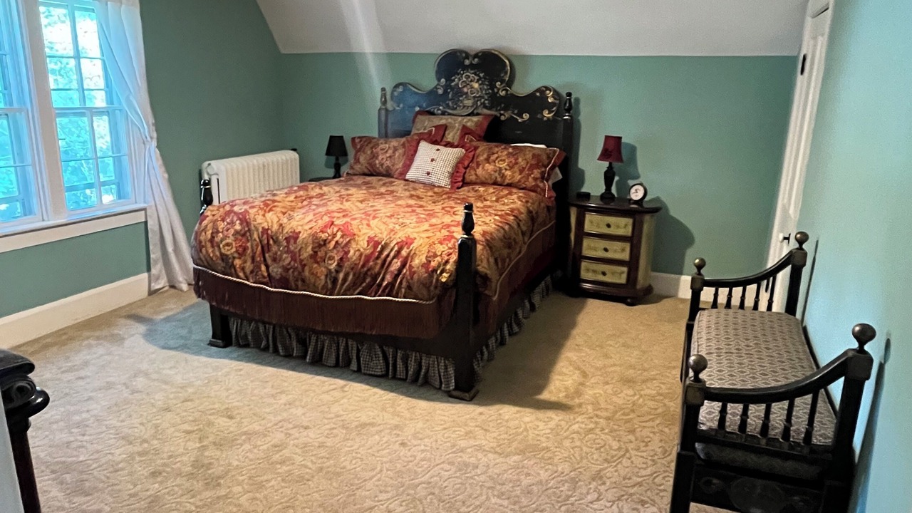 Photo of Bedroom in Decorah