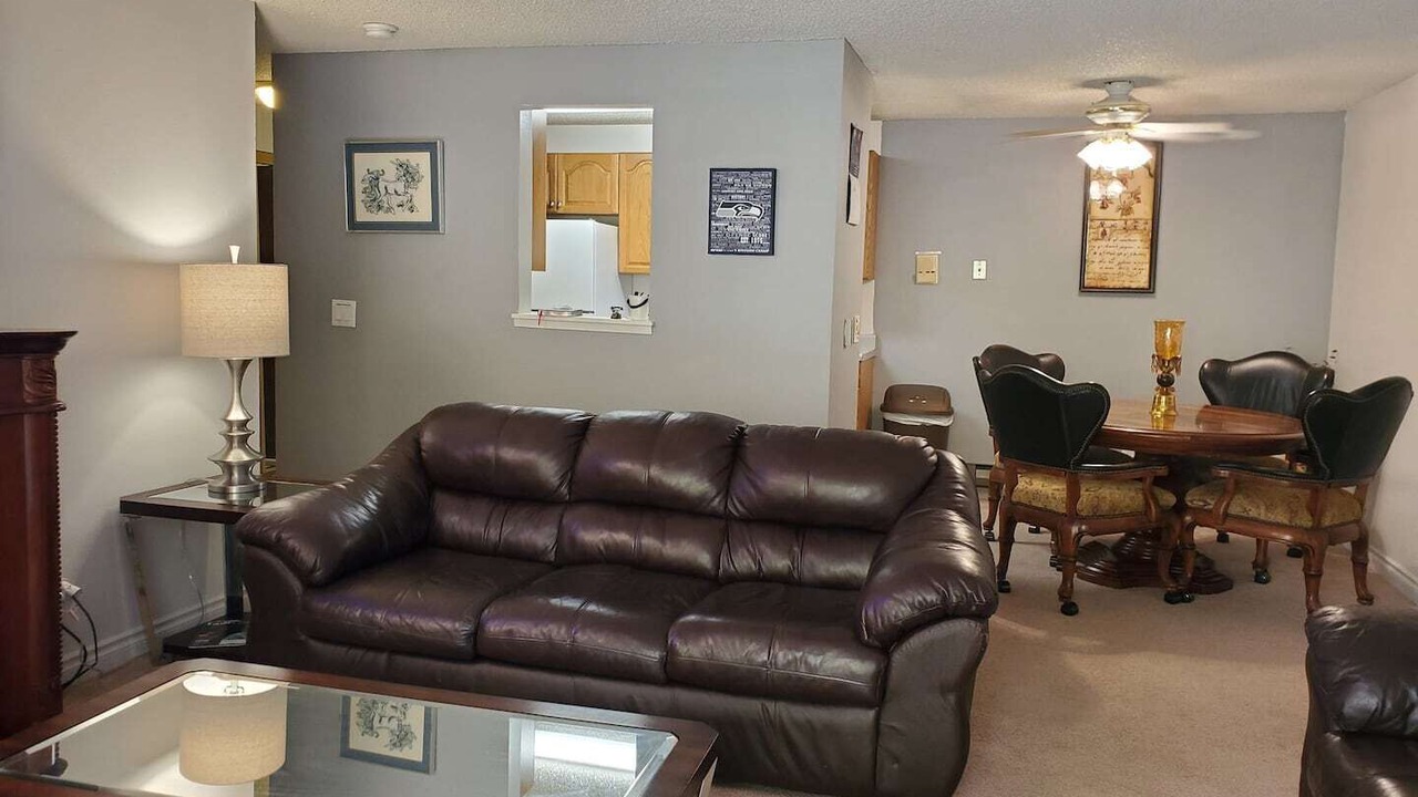 Photo of Livingroom in University Place