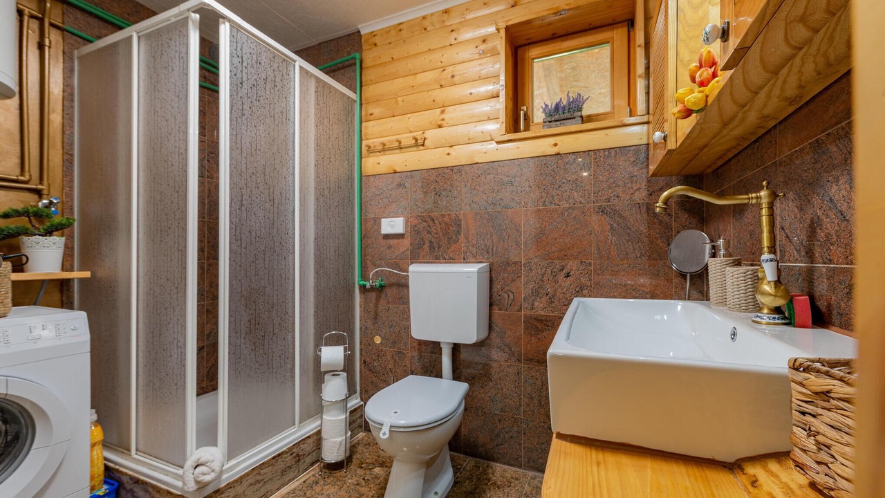 Photo of Bathroom in Gracac