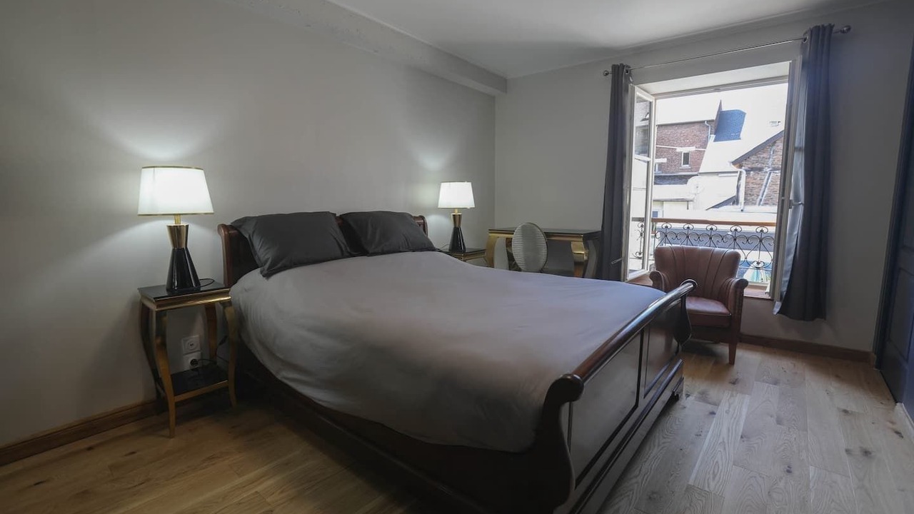 Photo of Bedroom in Revin
