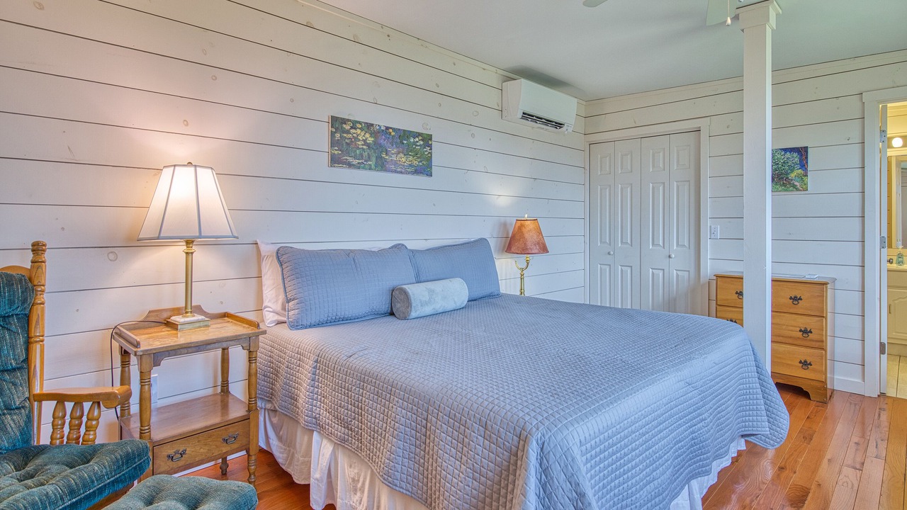Photo of Bedroom in Maggie Valley