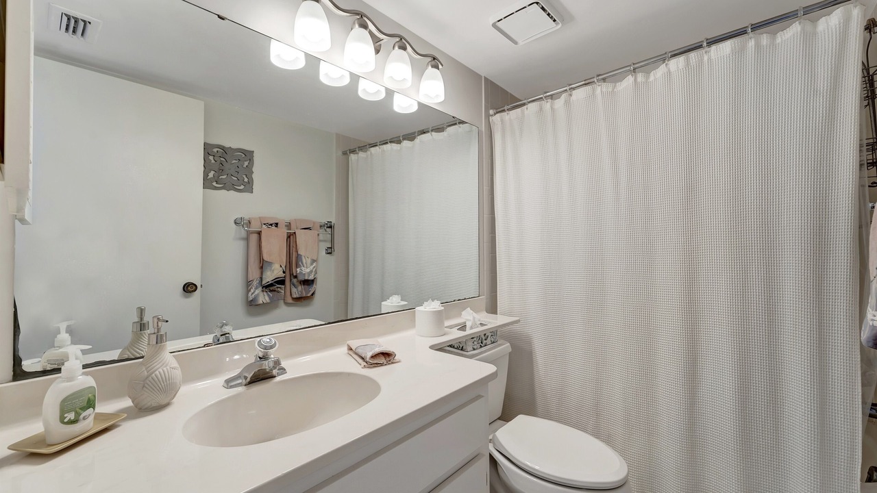 Photo of Bathroom in Plantation