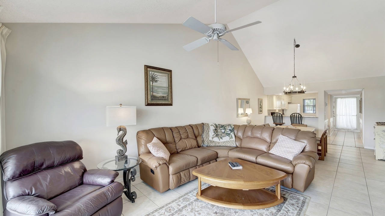 Photo of Livingroom in Plantation