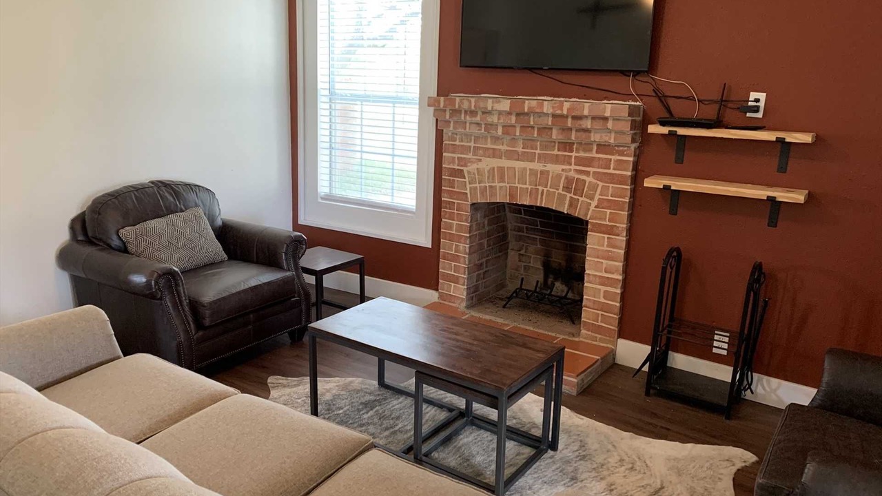 Photo of Livingroom in Hondo
