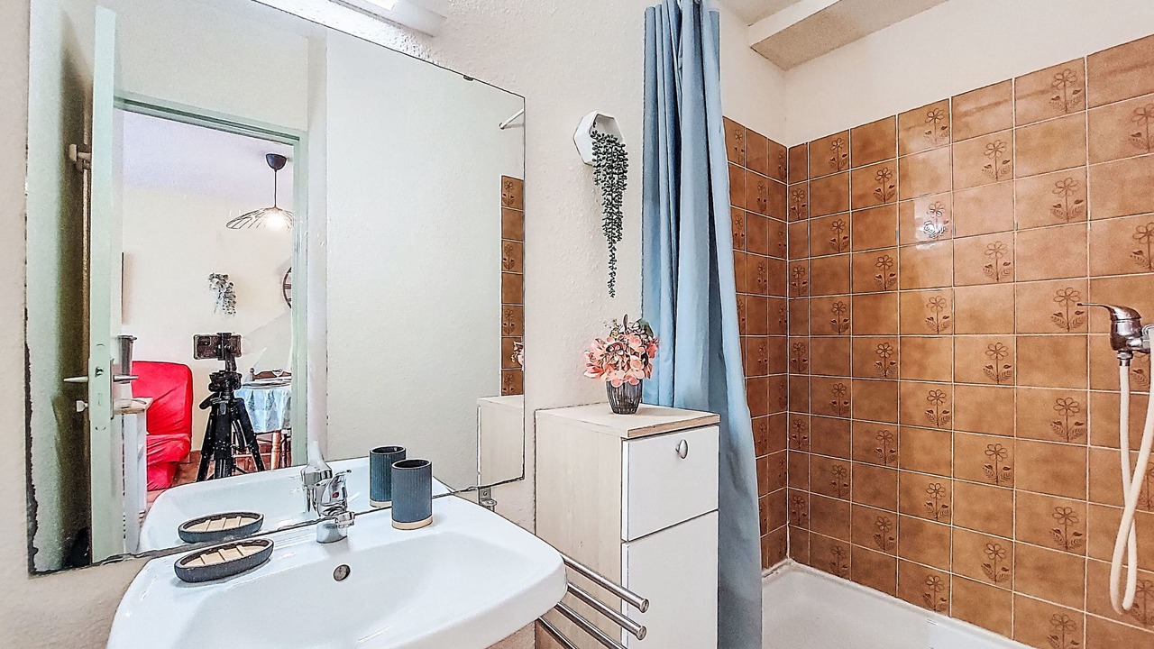Photo of Bathroom in Le Grau-Du-Roi