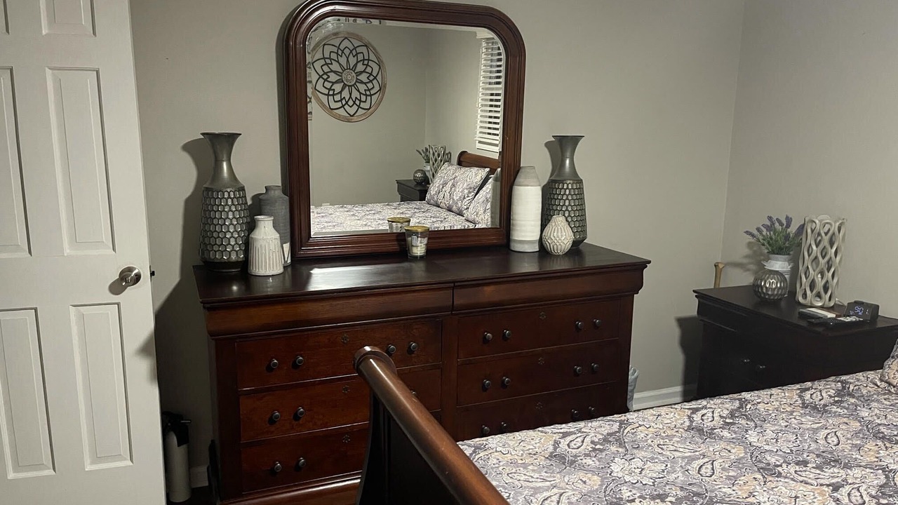 Photo of Bedroom in Lilburn