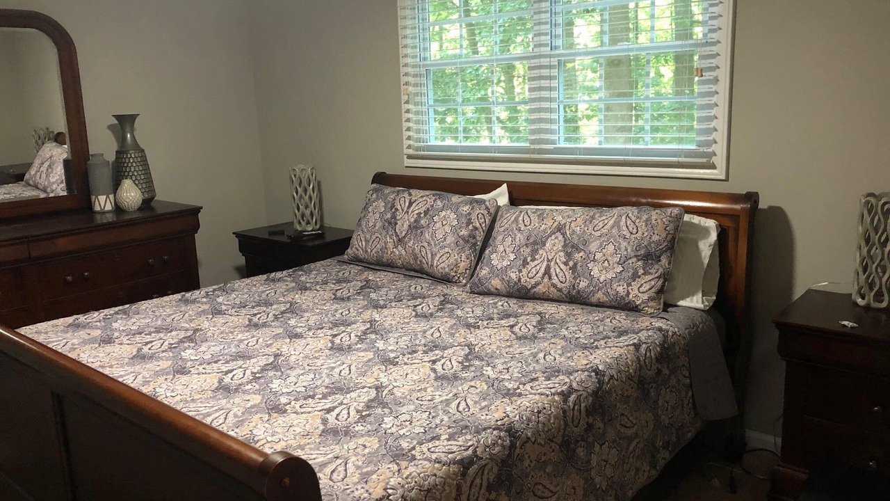 Photo of Bedroom in Lilburn